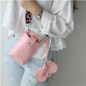کیف زنانه موبایلی مدل جاکوبز