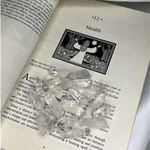 بلور کوارتز شفاف کوچک