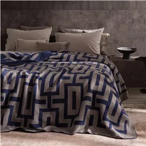 پتو 2 نفره مادام کوکو مدل Corveau سایز 220x200 سانتی‌متر