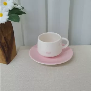 فنجان و نعلبکی سرامیکی طرح پاپیون صورتی