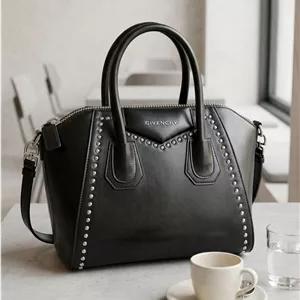 کیف زنانه وارداتی برند جیوانچی - Givenchy رنگ مشکی کد 1716
