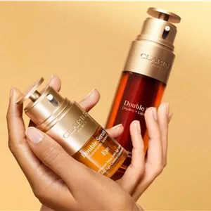 خرید ست جوانساز کلارنس (Clarins) شامل دابل سرم صورت و سرم دور چشم