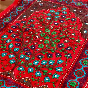 پته سجاده طرح درختی محرابی قرمز