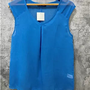 تاپ حریر زنانه رنگ ابی کد 29