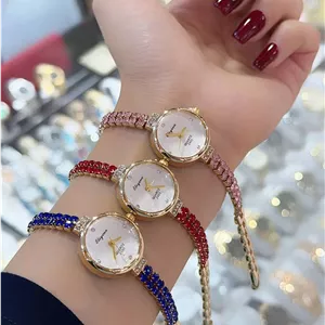 ساعت پرفروش شیک و مینیمال دخترانه