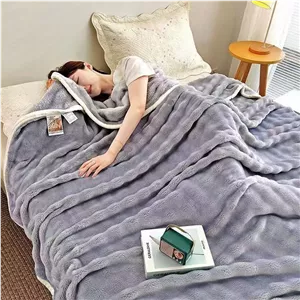 خرید پتو خرگوشی وارداتی ۲ نفره ۲۰۰×۲۳۰ | بافت نرم، تراکم بالا و لبه‌های نوار دوزی
