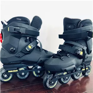 اسکیت اورجینال رولربلید مدل Twister XT