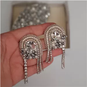 گوشواره جواهر دوزی شده