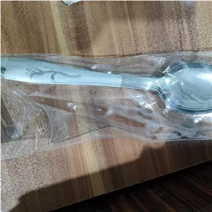 یک دست قاشق گل میخک