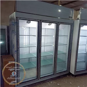 یخچال ایستاده .رادیاتی سه در استیل. 