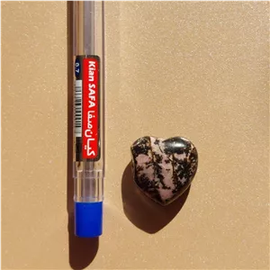 سنگ رودونیت Rhodonite زیبا طرح قلب