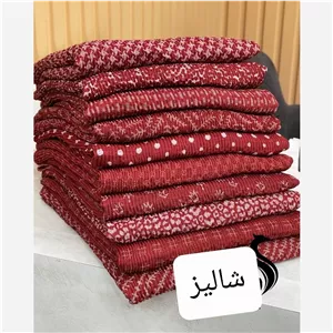 شال پلیسه برشکا رنگ زرشکی چهارفصل سبک و خنک بسیار لطیف کیفیت بالا ایستادگیش عالیه در سه طرح متنوع هزینه ارسال با مشتری 