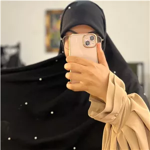 روسری کرپ حریر جت بلک قواره 120 مرواریدی