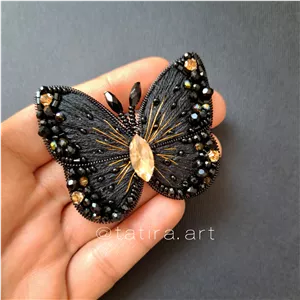 گل سینه جواهردوزی پروانه
