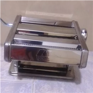 رشته کن و پاستا ساز استیل جنس عالی 