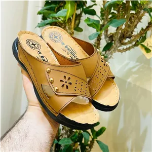 دمپایی دخترانه برای بیرون سایز 37 38 39 40 شیک و جدید مشکی قهوه ای زرد W Balance کد eid002