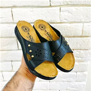 دمپایی روفرشی دخترانه شیک و جدید مشکی قهوه ای زرد W Balance کد eid002