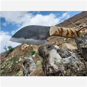 چاقو ماجراجویی دست ساز کوره ای(دسته شاخ شکار)،آشپزی ،شکار،طبیعتگردی،ماهیگیری، پوست کنی 