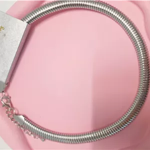 طوق گردنی نقره ای