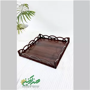 سینی فینگر فود مدل هیلدا سایز 30در30 وارتفاع 4.5سانت ام دی اف در جه 1رنگ گردویی تیره