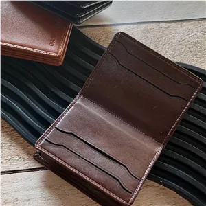 جاکارتی دو برگ چرم طبیعی گاوی 