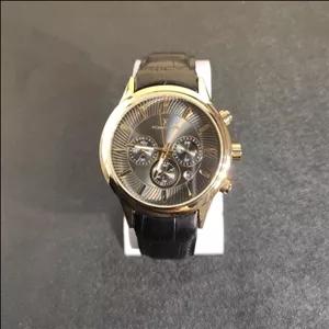 ساعت مچی مردانه رومانسون سه موتوره کرنوگراف بند چرمی قاب طلایی صفحه نوک مدادی 