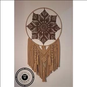 دریم کچر  قلاب بافی شده به همراه مکرومه بافته شده-قطر حلقه 45 سانتی متر-ارتفاع ریشه 90 سانتی متر-ماندالا