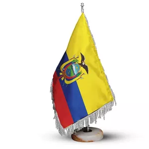 پرچم رومیزی کشور اکوادور ریشه زرد با پایه سنگی افرا توس