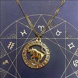 گردنبند آبکاری طلا نماد ماه فروردین کیفیت بالا وارداتی بارکد دار  و سایز زنجیر قابل تنظیم رنگ به معنای واقعی ثابت 
