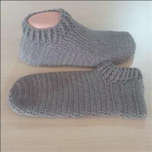 پاپوش مردانه مچی دار  گرم و  مناسب زمستان در رنگ و سایز های مختلف قابل سفارش است