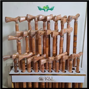 عصا چوب راش خراطی شده به همراه پاشنه عصا مجموعه 8 عددی عمده 