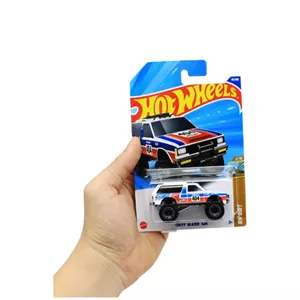 ماکت فلزی هات ویلز مدل CHEVY BLAZER 