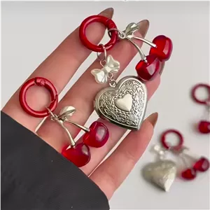 آویز کیف گیلاسی مدل 1