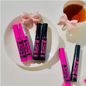 ریمل صورتی  و مشکی  اسنس