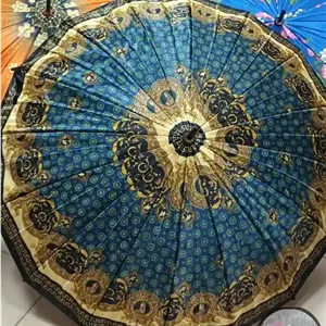 چتر گلدار طلایی