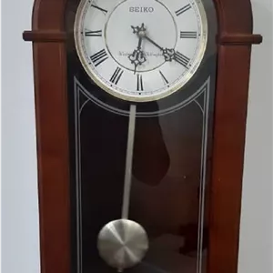 ساعت دیواری اصل  برند سیکو (seiko) مدل QXH001BN