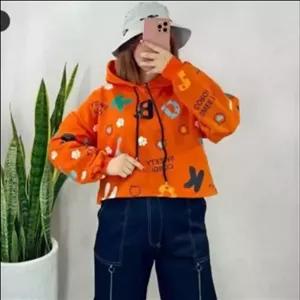 هودی کراپ حروف جنس دورس تضمین دوخت و کیفیت تنخور بسیارشیک تک سایز مناسب38تا46رنگبندی سفیدصورتی سورمه ای طوسی 