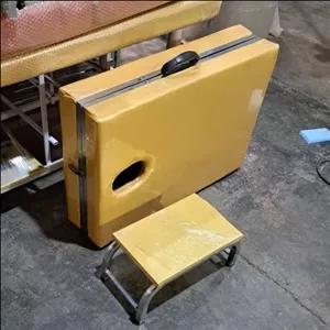 تخت ماساژ  چمدونی پرتابل قابل حمل تاشو مناسب کاشت مژه اکستنشن  تتو  پاکسازی پس کرایه و برعهده مشتری 