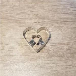 کاتر دونات طرح قلب  قطر 8 و نیم در6،عمق سه سانت،جنس استیل