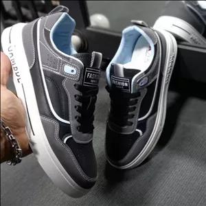 کتونی وارداتی کفه تخت مشکی با رگه آبی 