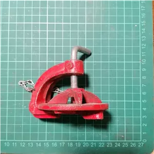 گیره پنچر گیری قدیمی ابزار جوانمردی آنتیک و عتیقه در گذشته جزو لوازم اصلی ماشین سنگین بوده 