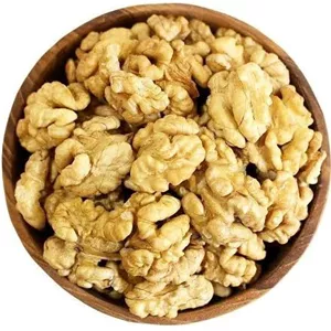 مغز گردو سفید (گردو مغز شده) نیم کیلویی 1404