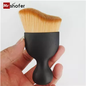 براش تمیزکننده خودرو؛ تمیزی سریع و بی‌دردسر کابین
