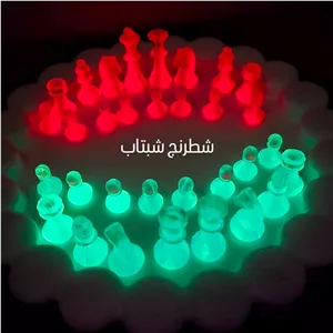مهره شطرنج شبتاب 32 عددی به همراه جعبه چوبی