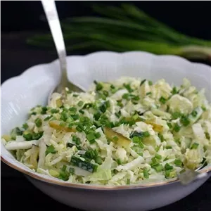 سالاد ترشی کلم و جعفری خانگی 