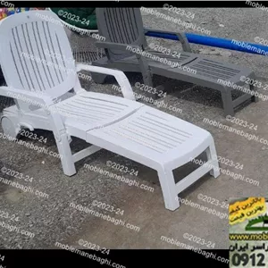 تخت کنار استخر مدلی طاووسی