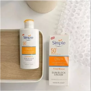 ضد آفتاب سیمپل اصل ویتامینه و مینرال بدون رنگ Simple Mineral  Vitamin Sunscreen SPF50