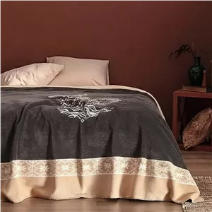 پتو 1 نفر مادام کوکو مدل Agathe Gri-Gold سایز 200x150 سانتیمتر