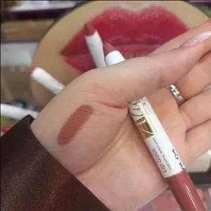 رژ آلیس مدادی مخملی و مات و بادوام کد4