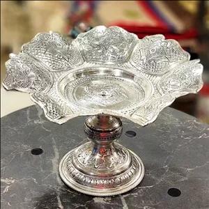 شیرینی خوری پایه دار قلم زنی بدون تغییر رنگ با وزن مناسب 